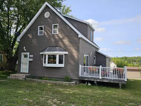 1009 Forest, Niagara, WI 54151