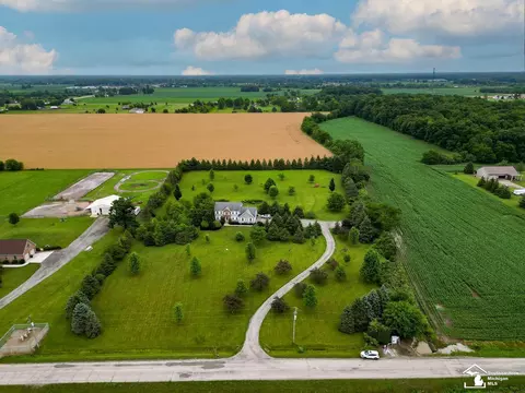 10000 Turk Rd, Ottawa Lake, MI 49267