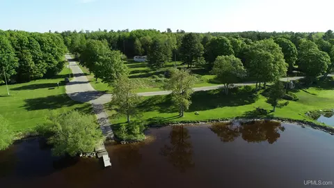 8188 Arrowhead # w, Manistique, MI 49854