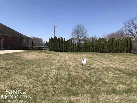 17 Old Course Rd, Saint Clair, MI 48079 photo 7