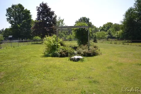 1135 Vine, Adrian, MI 49221 photo 15