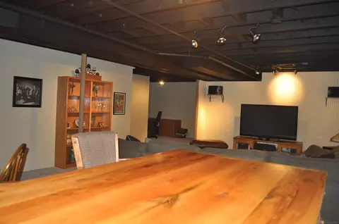 9465 Puttygut, Casco, MI 48064 photo 32