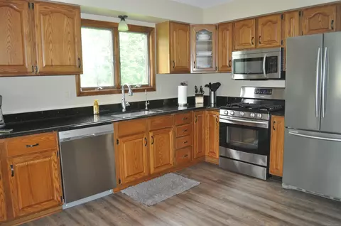 9465 Puttygut, Casco, MI 48064 photo 19