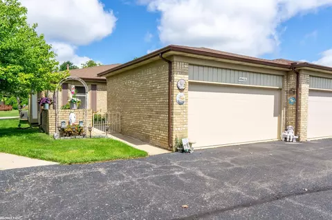 49413 Ferrisburg #33/9, Shelby Township, MI 48315