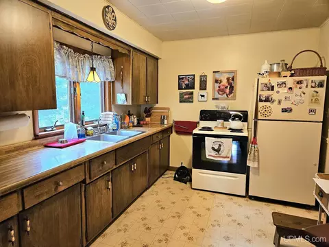 8200 Milll, Ramsay, MI 49959 photo 9