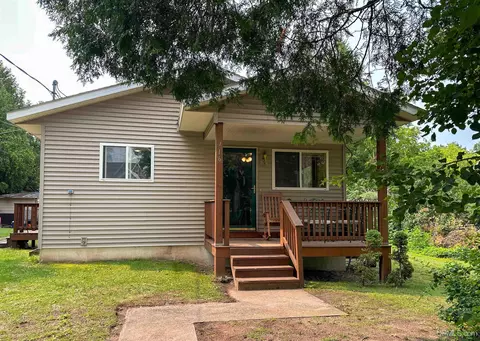 716 Cleveland, Ishpeming, MI 49849