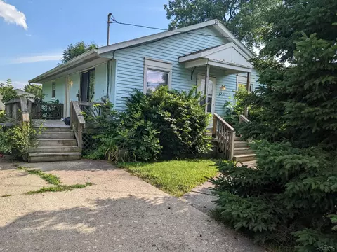 2264 California, Saginaw, MI 48601