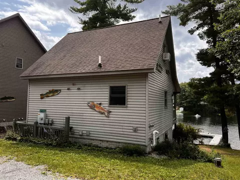 1412 Hillcrest, Harrison, MI 48625 photo 2