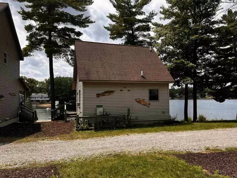 1412 Hillcrest, Harrison, MI 48625