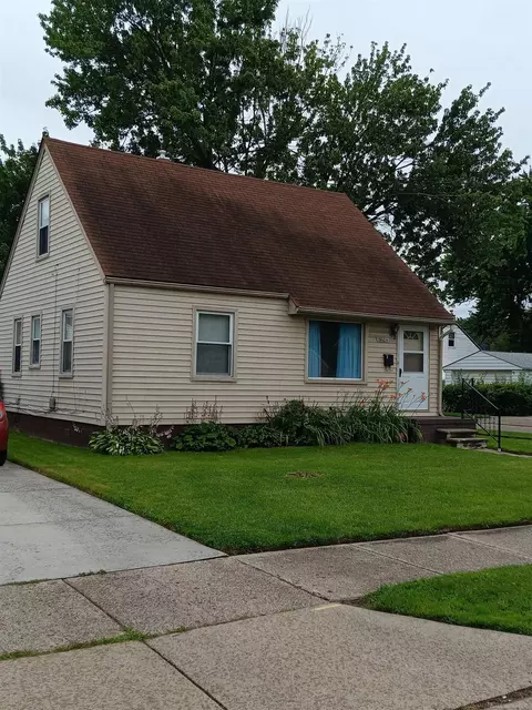 19604 Meier, Roseville, MI 48066