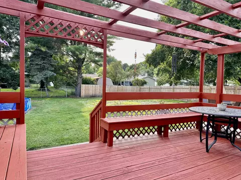 618 S Silverleaf, Gladwin, MI 48624 photo 9
