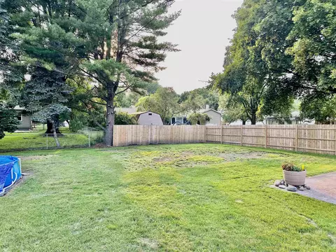 618 S Silverleaf, Gladwin, MI 48624 photo 5