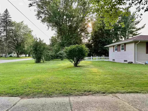 618 S Silverleaf, Gladwin, MI 48624 photo 31
