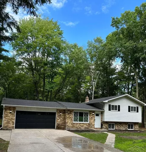 4680 S Graham, Saint Charles, MI 48655