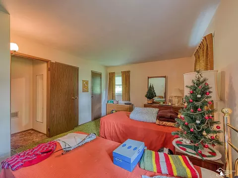 2372 Devonshire, Temperance, MI 48182 photo 16