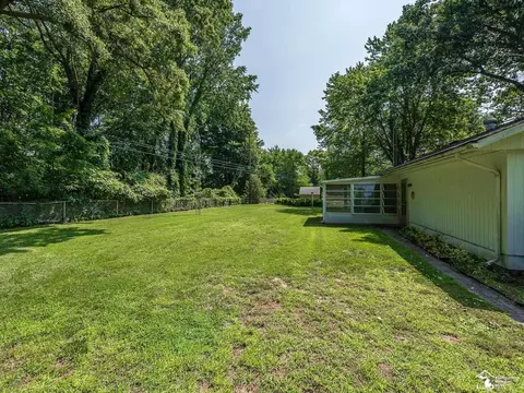 2372 Devonshire, Temperance, MI 48182 photo 7