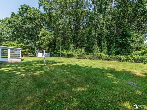2372 Devonshire, Temperance, MI 48182 photo 10