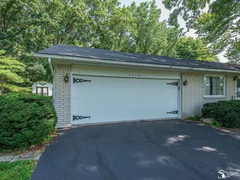 2372 Devonshire, Temperance, MI 48182 photo 2