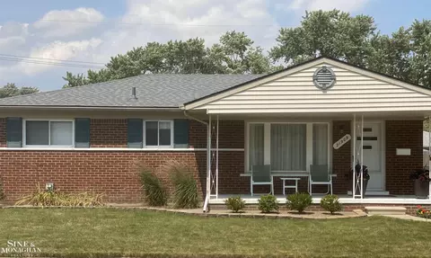 21909 Lakeshire, Saint Clair Shores, MI 48081