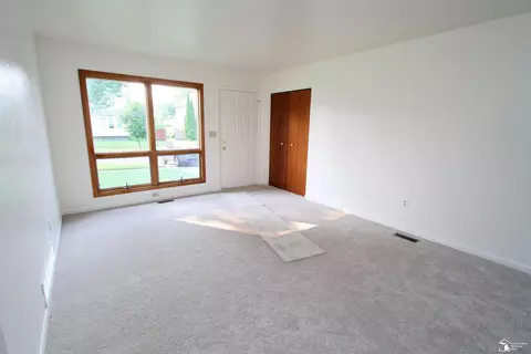 702 Smith, Monroe, MI 48161 photo 12