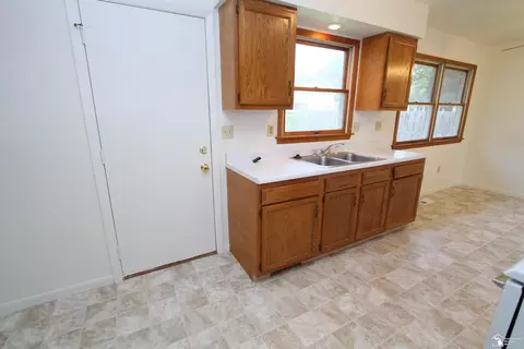 702 Smith, Monroe, MI 48161 photo 16