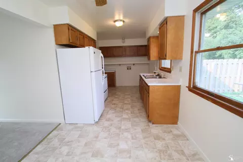 702 Smith, Monroe, MI 48161 photo 14