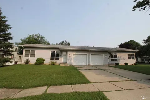 702 Smith, Monroe, MI 48161 photo 4