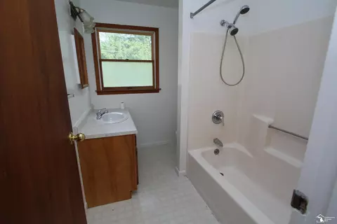 702 Smith, Monroe, MI 48161 photo 28