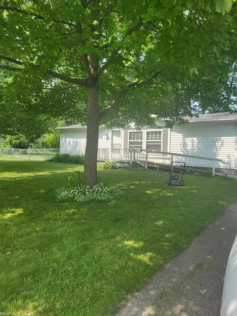 513 Edward, Algonac, MI 48001