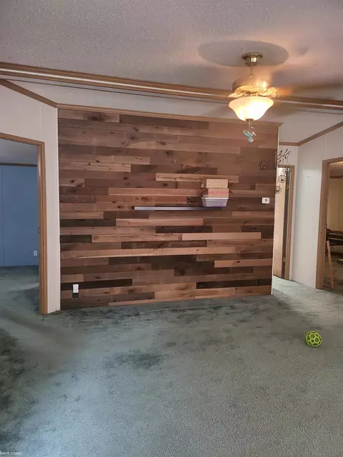 513 Edward, Algonac, MI 48001 photo 2