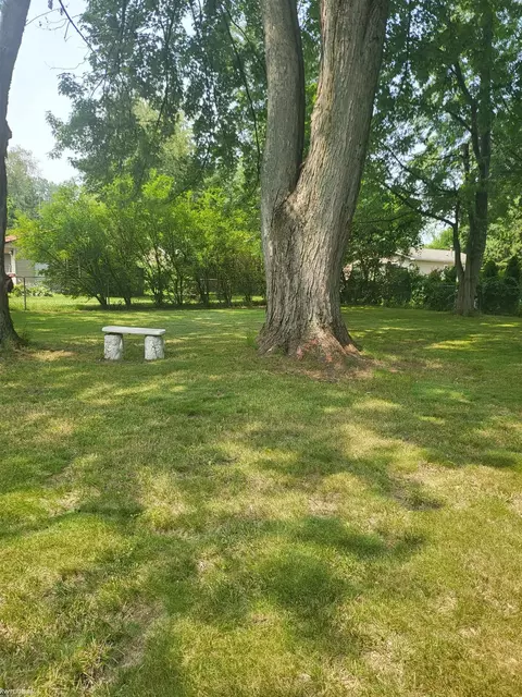 513 Edward, Algonac, MI 48001 photo 3