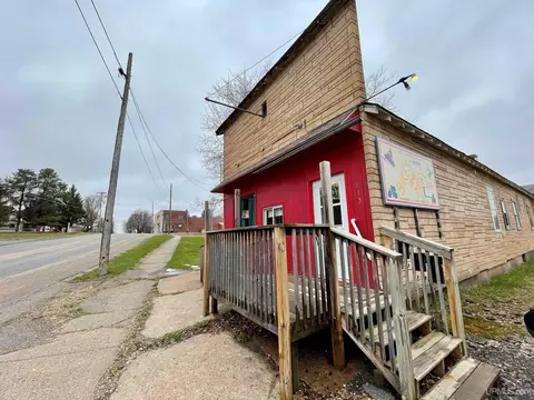 813 N Fourth, Iron River, MI 49935