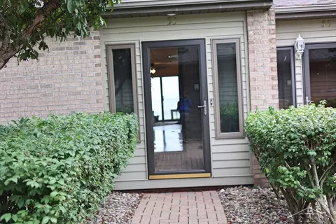 53 Harbour Vw, Linwood, MI 48634
