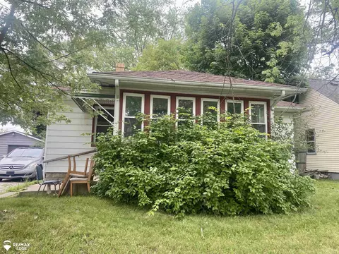 1263 Forest, Flint, MI 48504