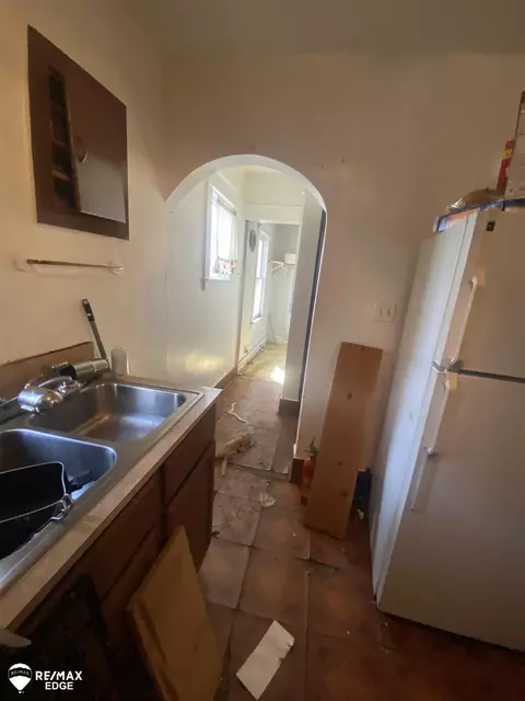 1263 Forest, Flint, MI 48504 photo 4