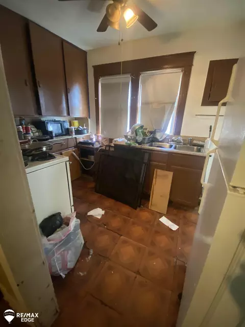 1263 Forest, Flint, MI 48504 photo 5