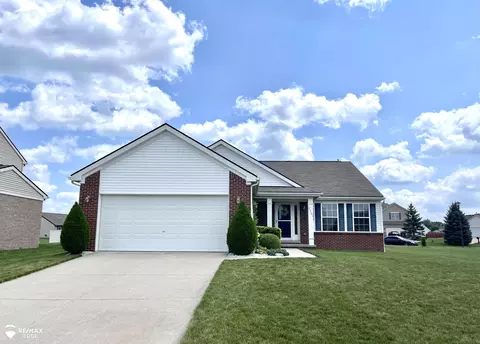 5351 Northwood, Grand Blanc, MI 48439