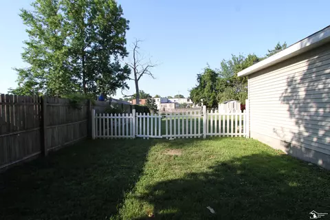 330 Elm, Monroe, MI 48162 photo 6