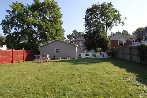 330 Elm, Monroe, MI 48162 photo 12