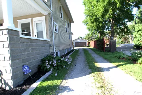 330 Elm, Monroe, MI 48162 photo 3