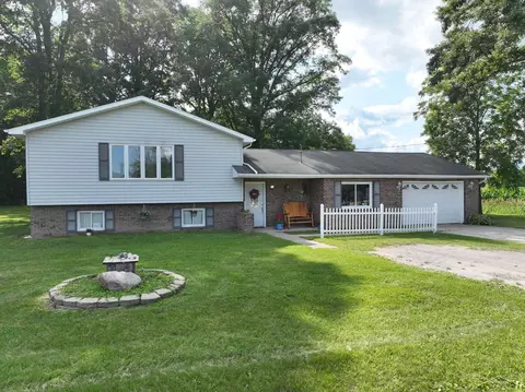 3745 N 11 Mile, Pinconning, MI 48650