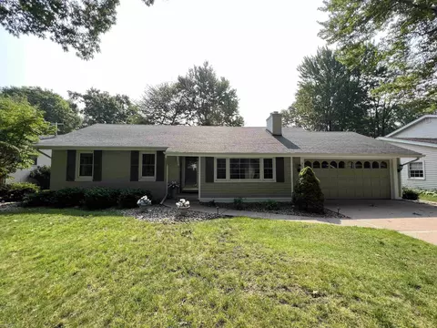 3124 W Vlg, Port Huron, MI 48060