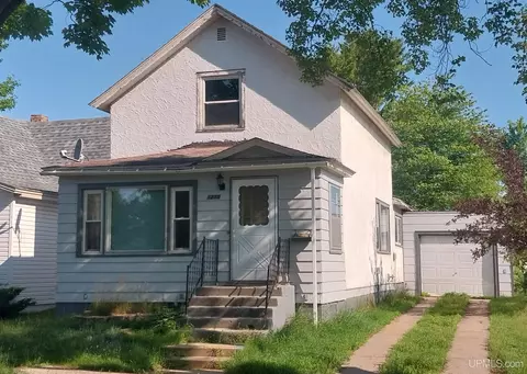 1210 Minnesota, Gladstone, MI 49837