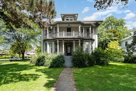 2001 Center Ave, Bay City, MI 48708
