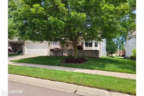 17149 Westgrove, Macomb, MI 48042