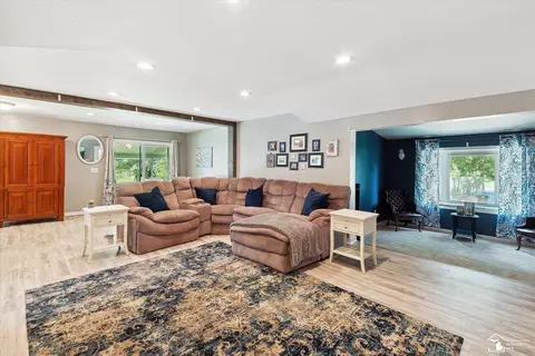2293 E Hurd, Monroe, MI 48162 photo 13