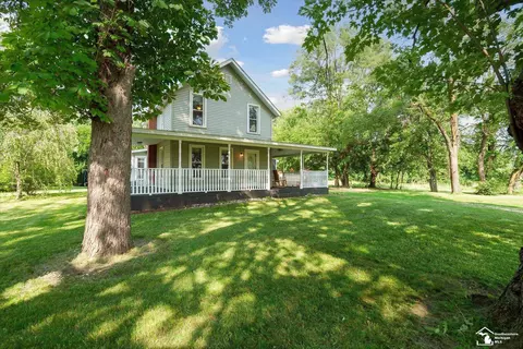 2293 E Hurd, Monroe, MI 48162 photo 2