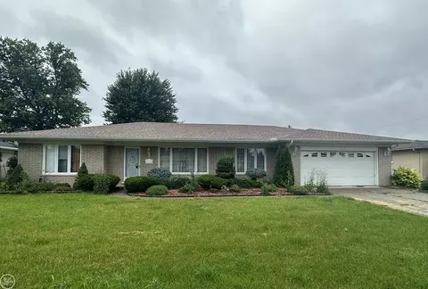 11571 Murthum, Warren, MI 48093