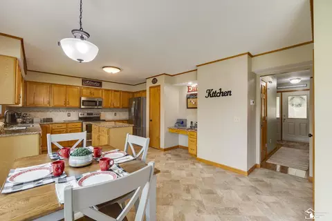 2258 Willow, Temperance, MI 48182 photo 6