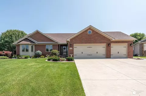 4972 Orchard Crst, Monroe, MI 48161